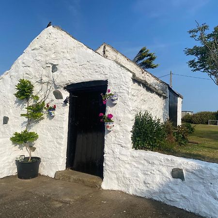 Charming 2 Bed House Near Rhoscolyn Discounts For Holyhead Exterior photo