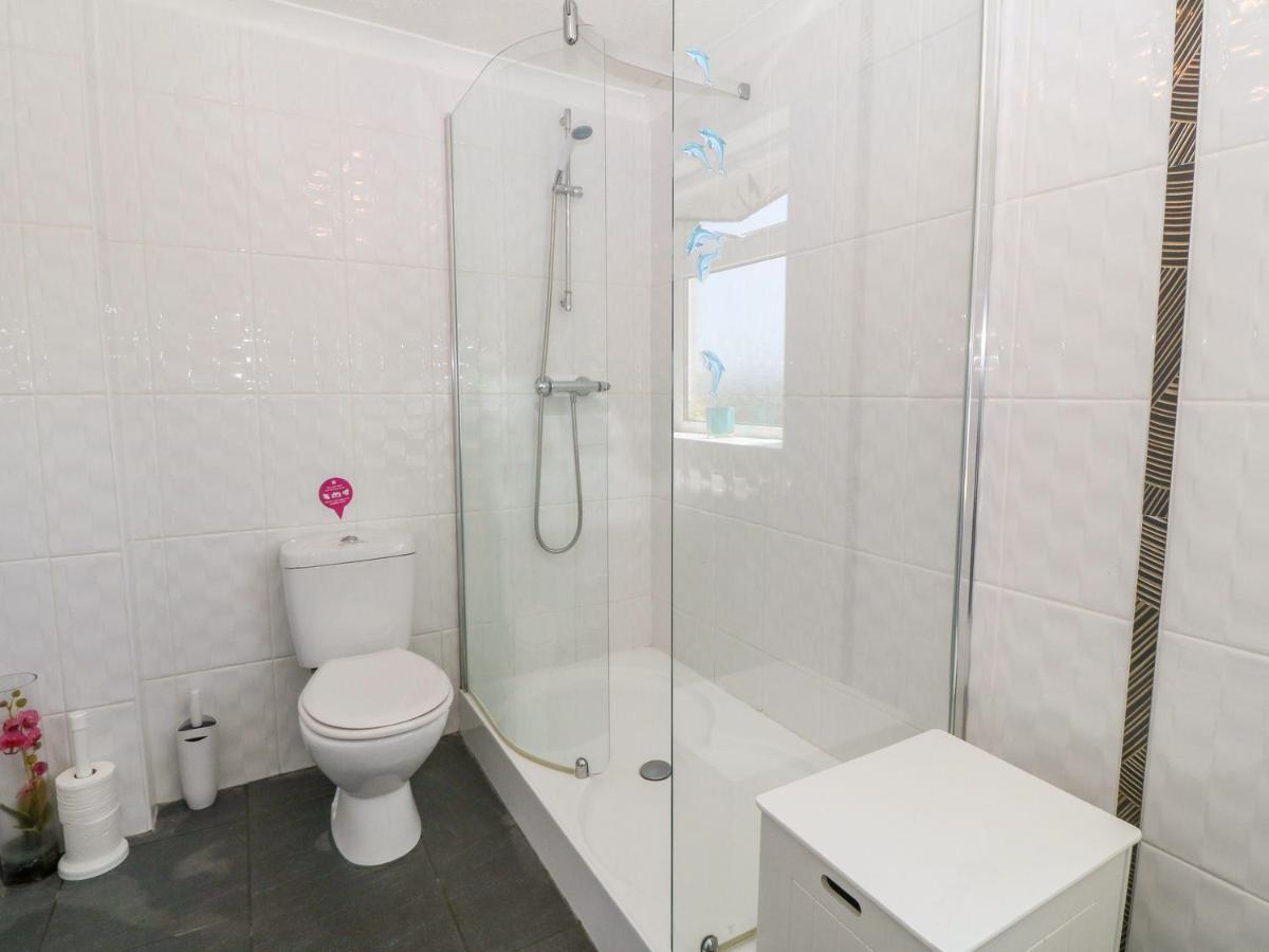 Charming 2 Bed House Near Rhoscolyn Discounts For Holyhead Exterior photo