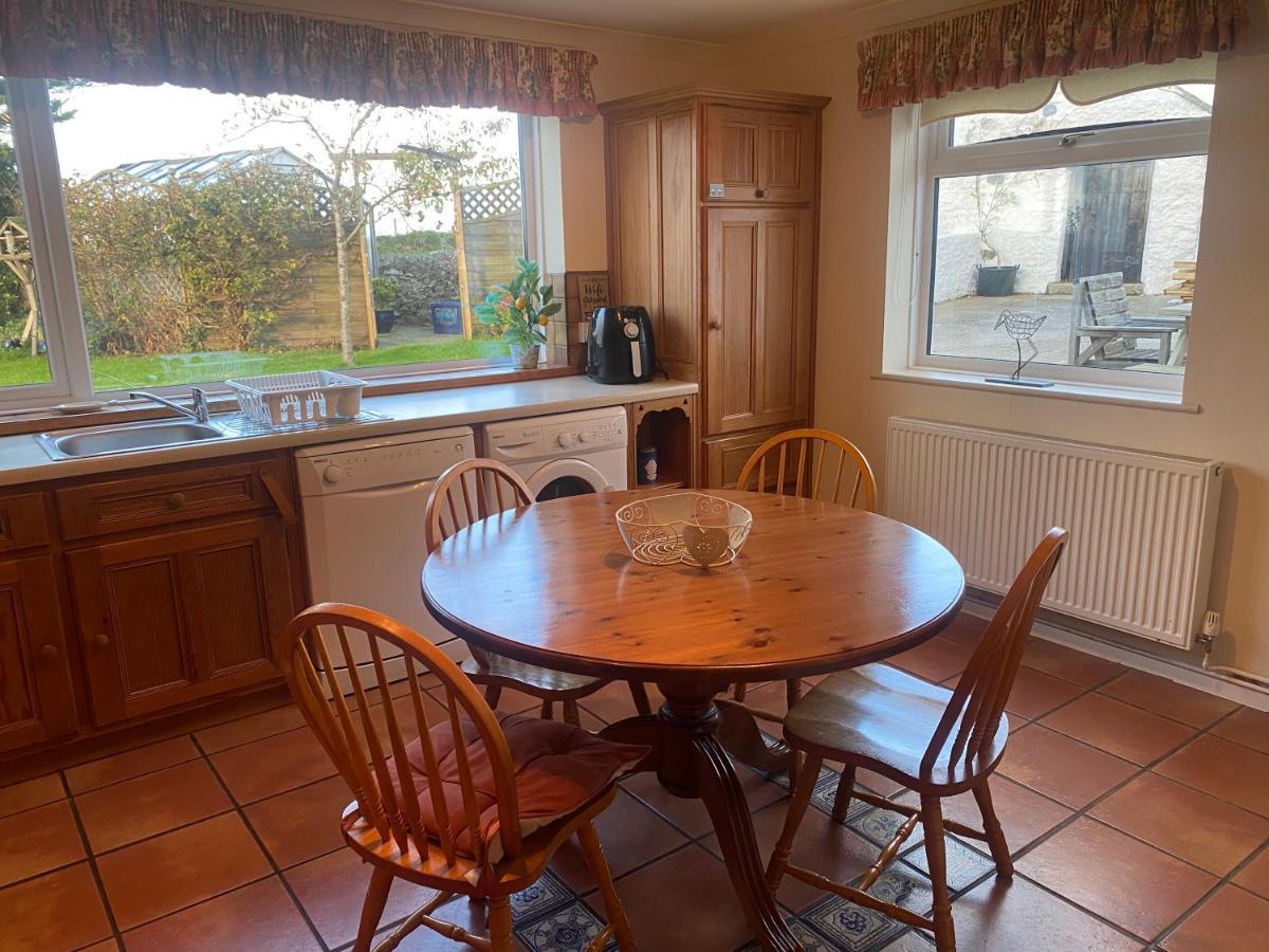 Charming 2 Bed House Near Rhoscolyn Discounts For Holyhead Exterior photo